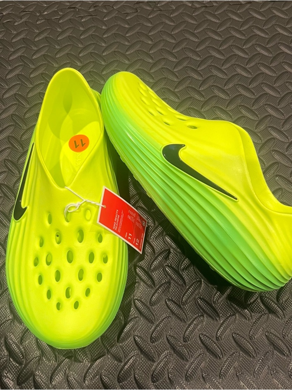 Nike ReactX Rejuven8 ‘Green Strike’ HV5060-300 Size 11